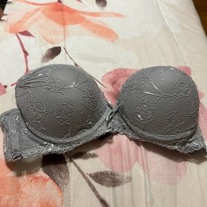 Womens 36C Lilac Strapless Bra